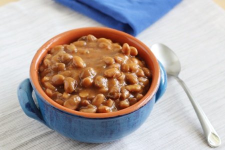 Slow Cooker Baked Beans With Molasses