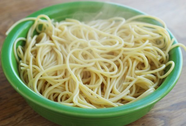 whole-wheat-pasta-salad-cherries-in-june